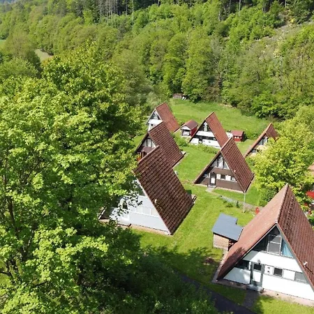 In Machtlos Mit Pool, Grill Holiday home